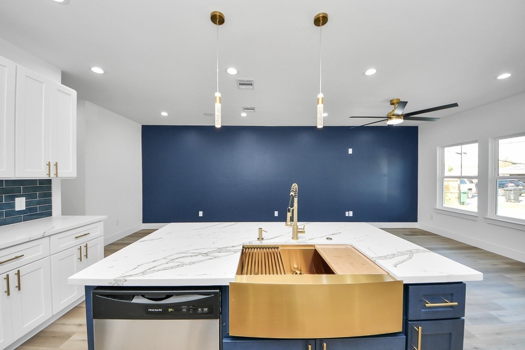 4606 Mallow Street - Photo 10