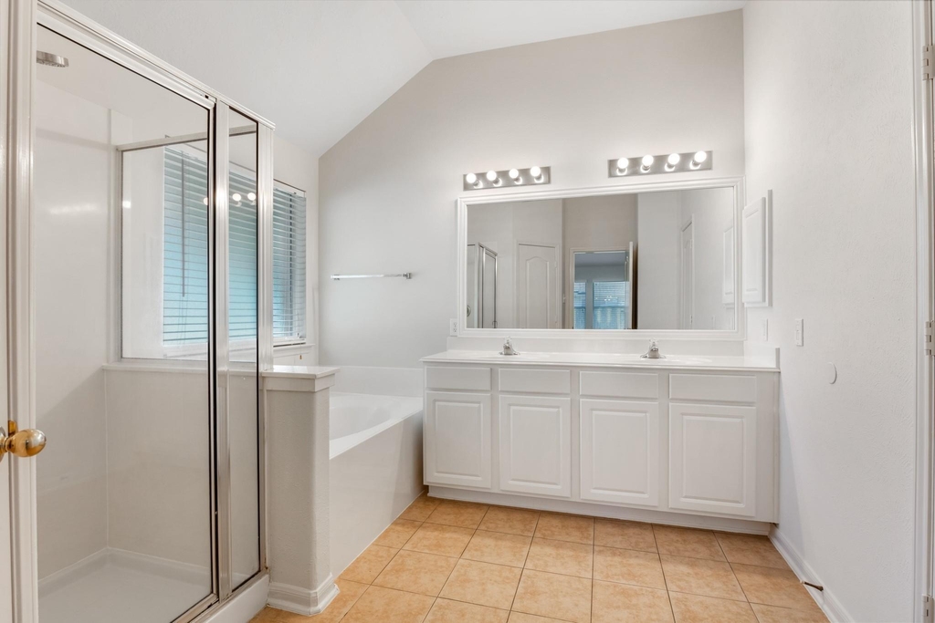 26127 Bent Meadow Court - Photo 9