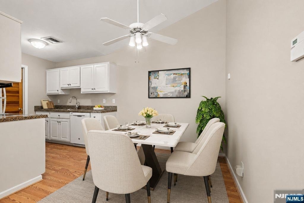 555 Riverside - Photo 6