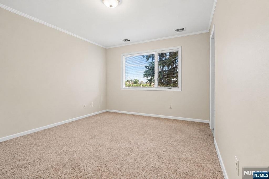 555 Riverside - Photo 14