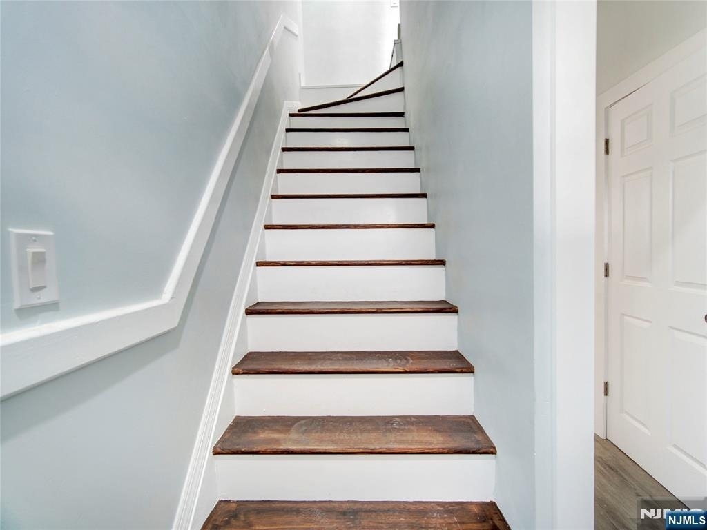 351 Railroad - Photo 21