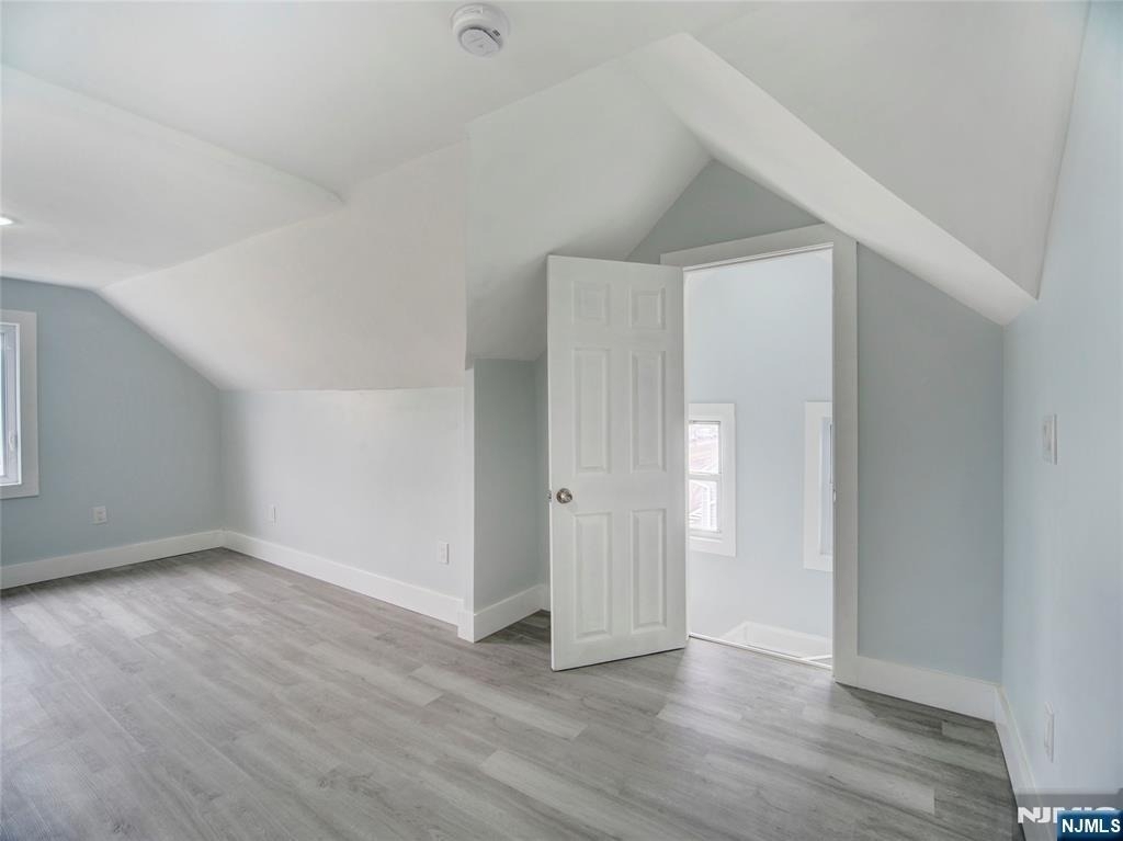 351 Railroad - Photo 14