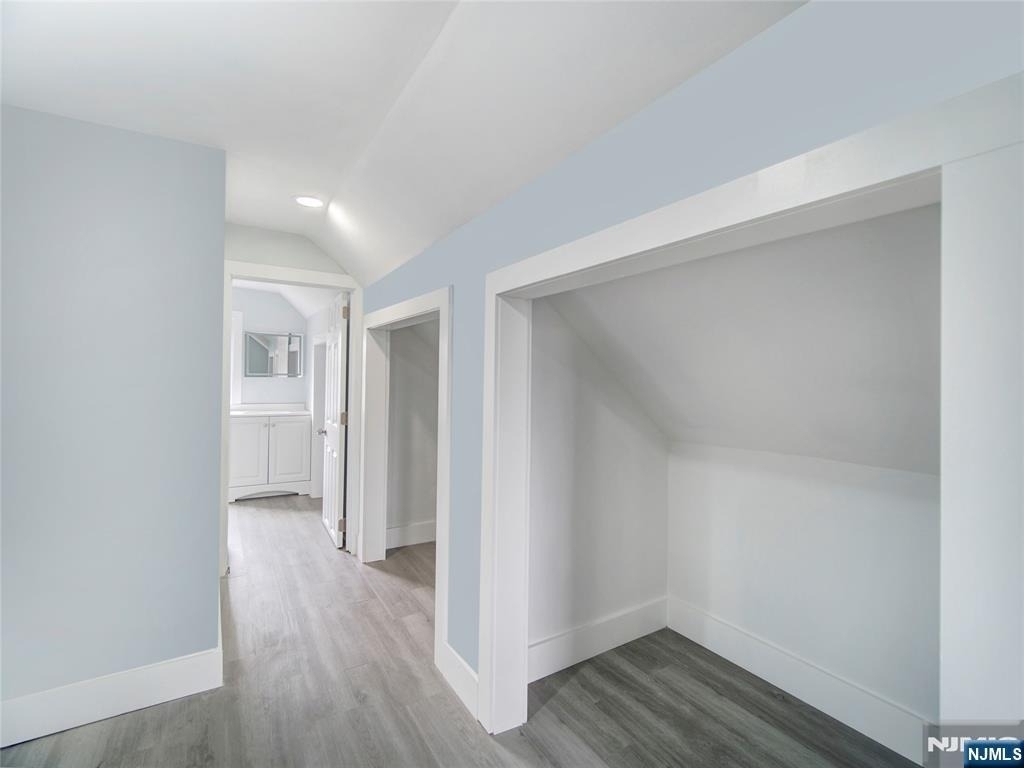 351 Railroad - Photo 20