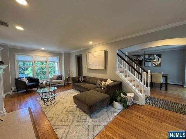 575 Knickerbocker - Photo 1