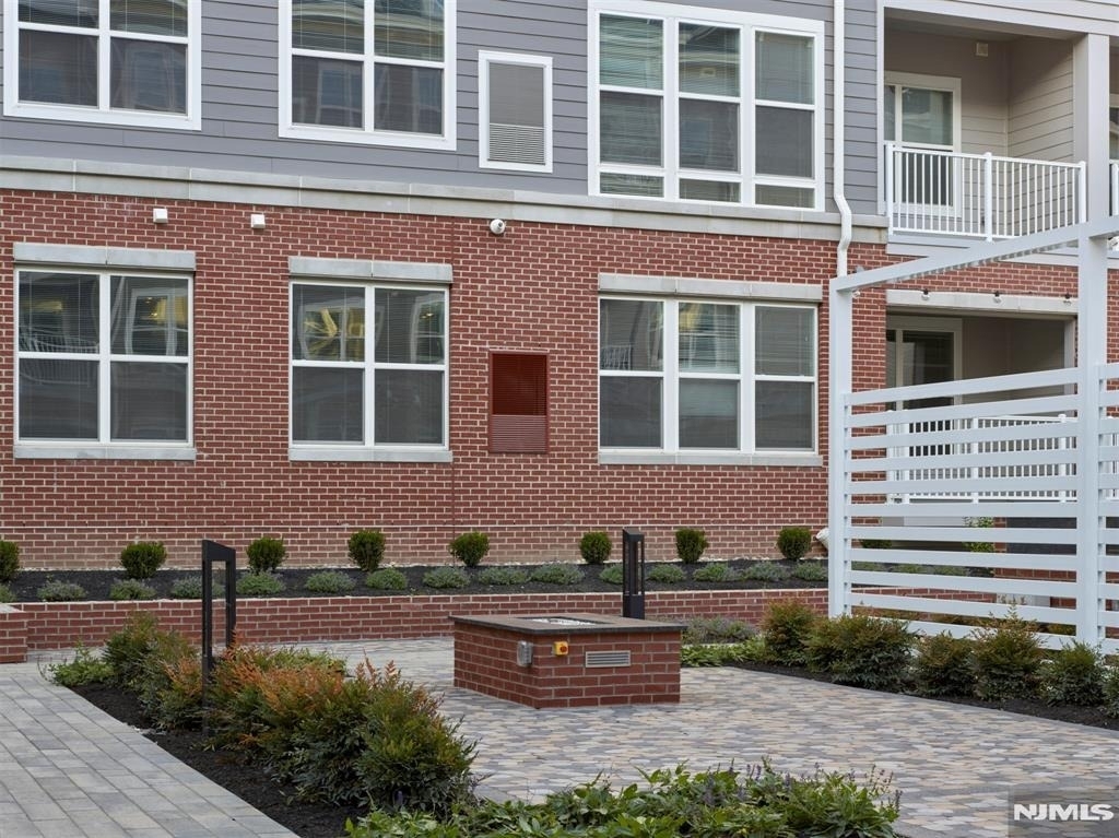100 Eisenhower - Photo 28