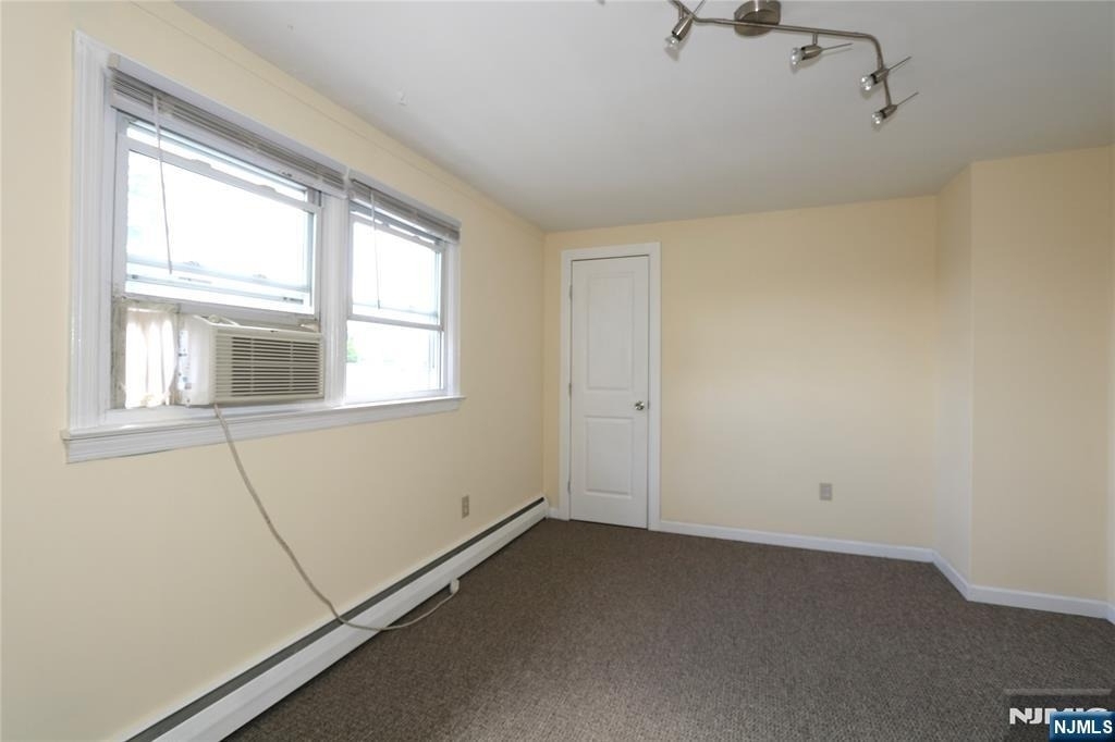 47 Van Dyke - Photo 15