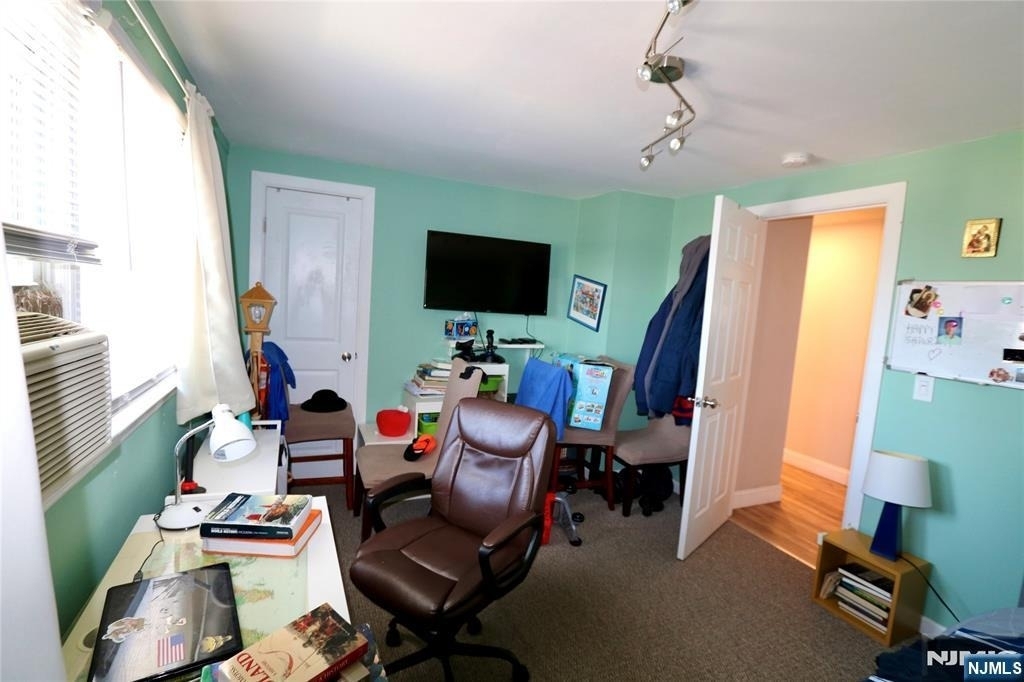 47 Van Dyke - Photo 10