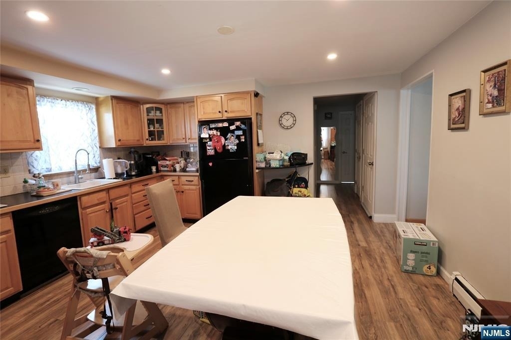 47 Van Dyke - Photo 1