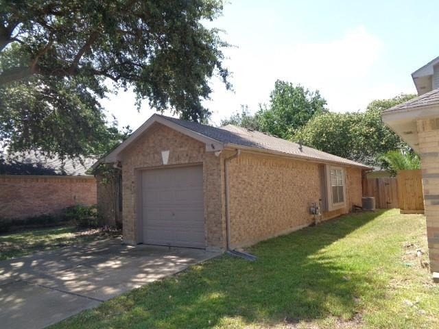 20107 Beechview Ln - Photo 2