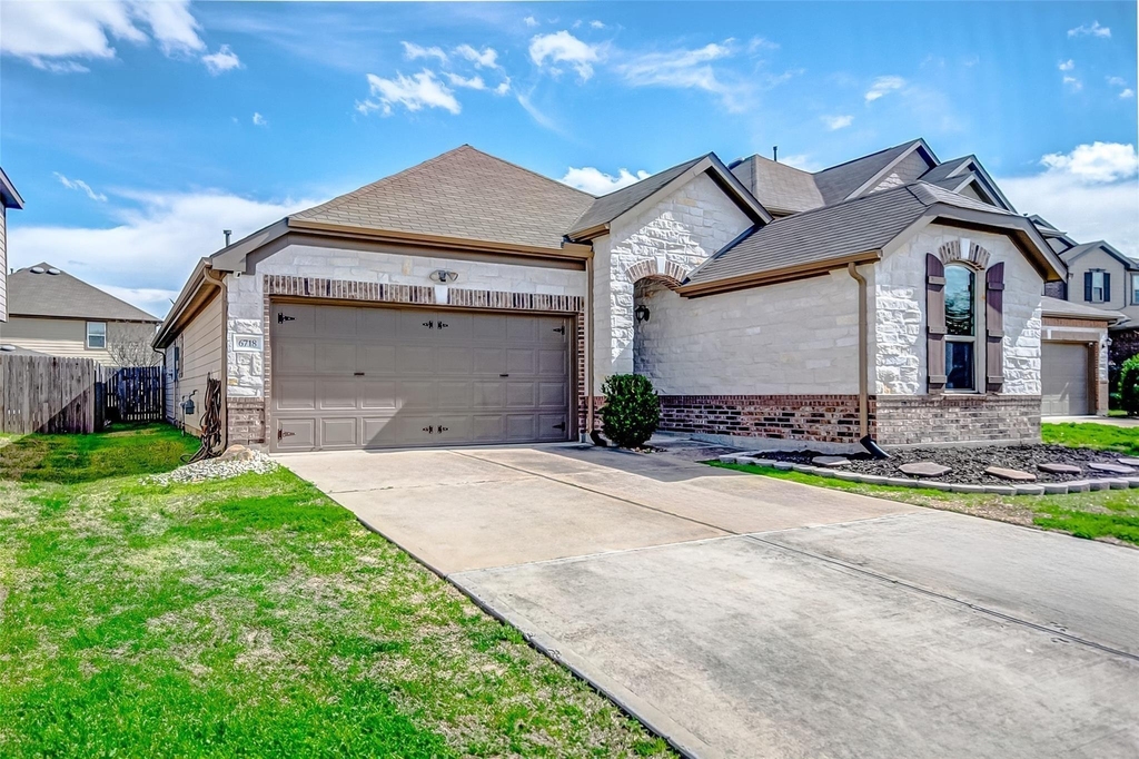 6718 Madison Heights Court - Photo 0