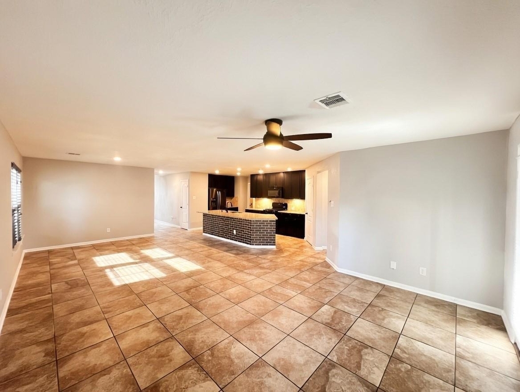 6718 Madison Heights Court - Photo 7