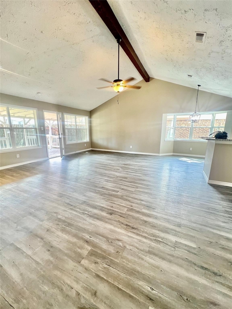 2410 Rolling Glen Drive - Photo 3
