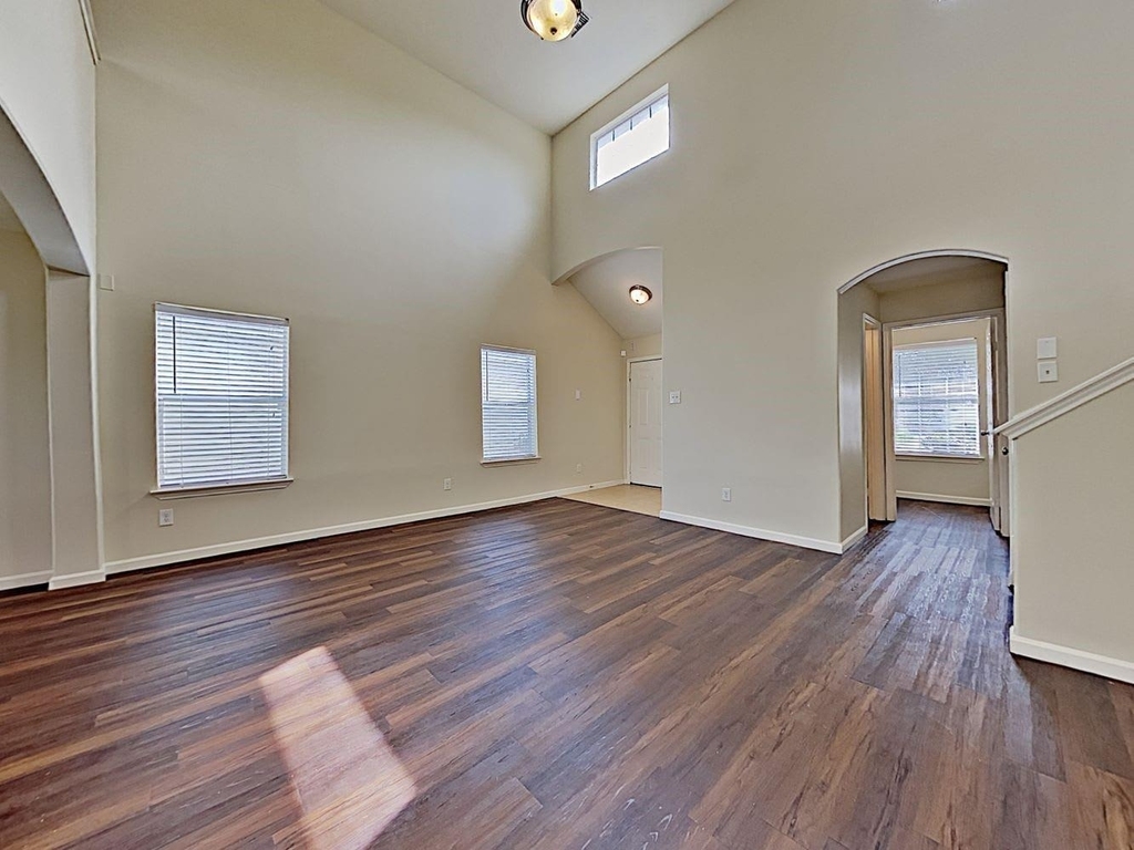 8542 Doskocil Drive - Photo 2