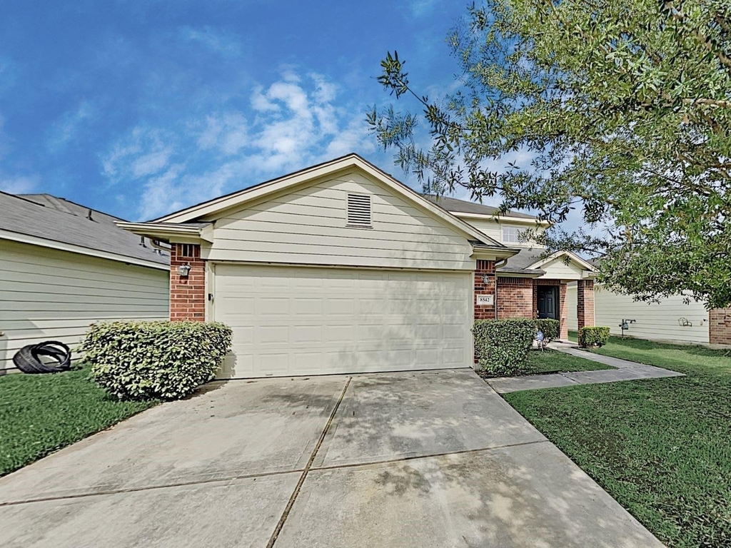 8542 Doskocil Drive - Photo 0