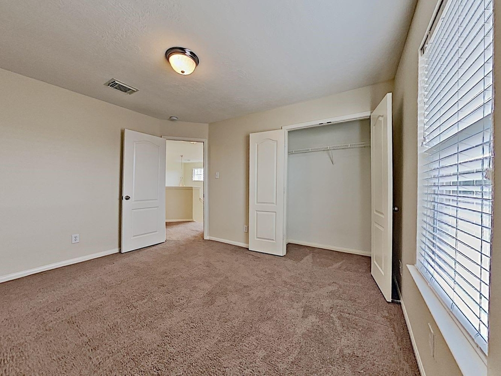 8542 Doskocil Drive - Photo 7