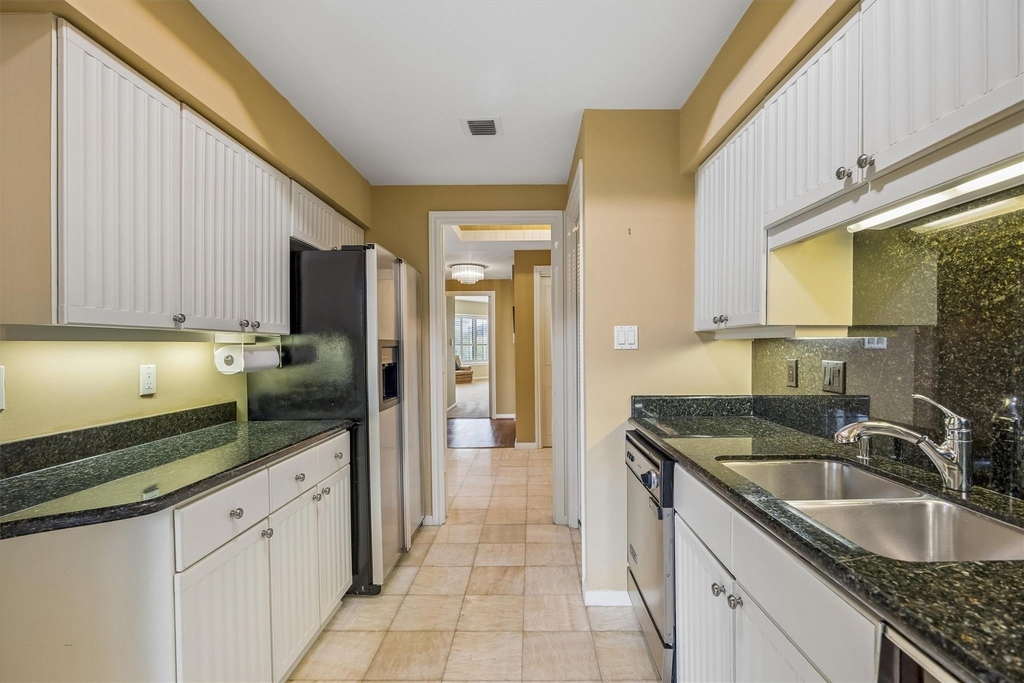 101 Westcott Street - Photo 8