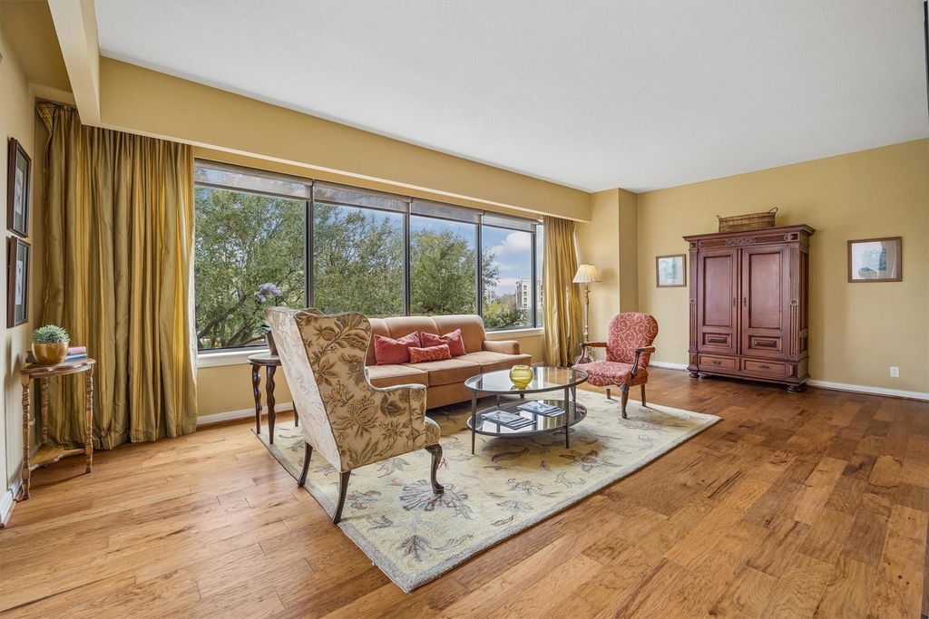 101 Westcott Street - Photo 0