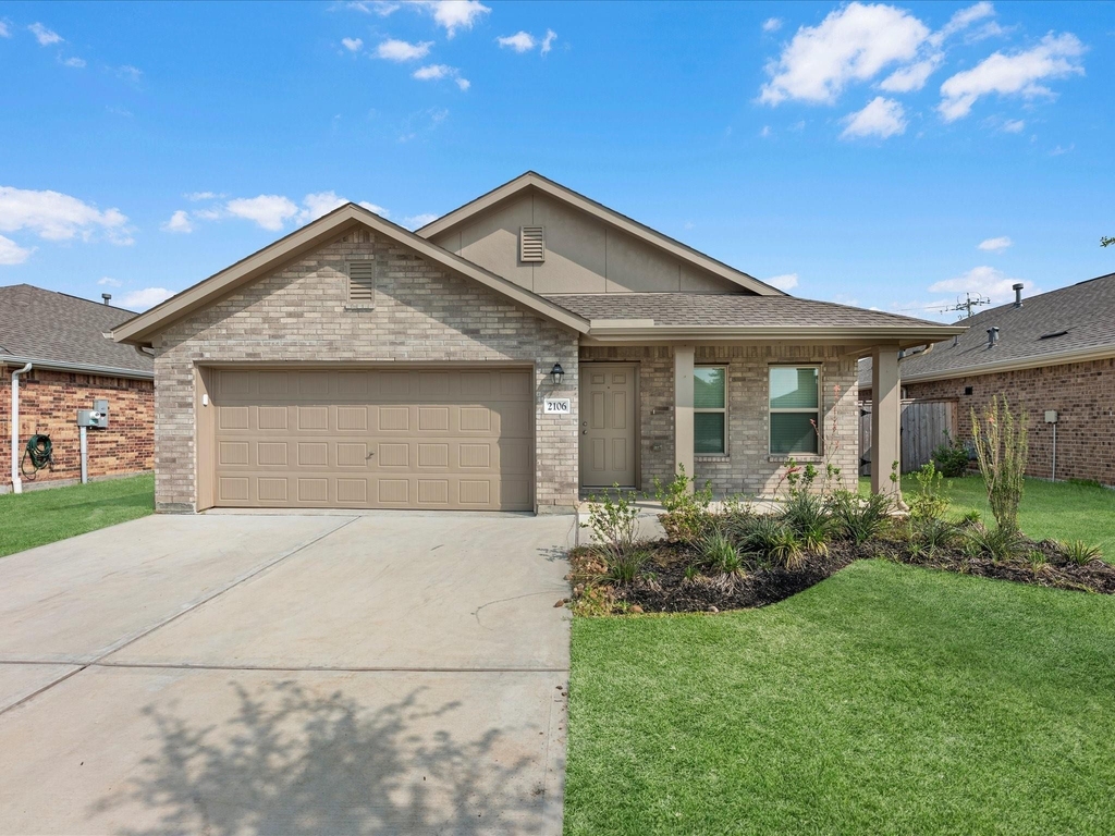 2106 Hyde Acres Street - Photo 0