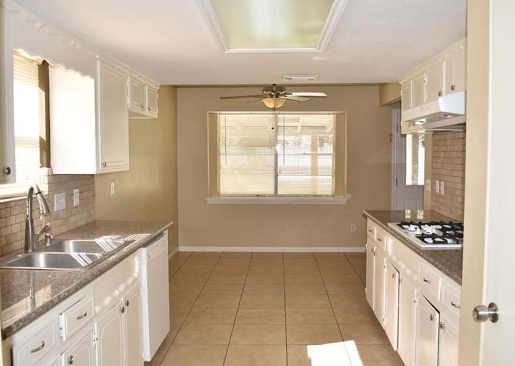 3515 Hidden Pines Drive - Photo 2