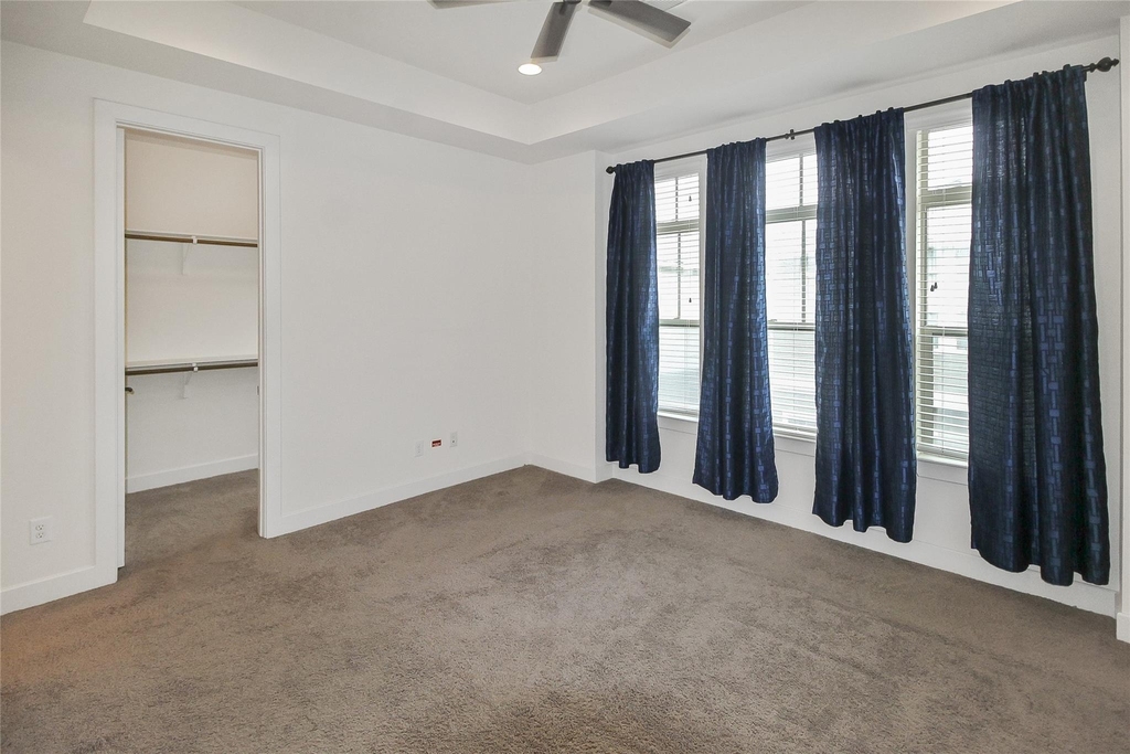 2431 Charleston Street - Photo 9