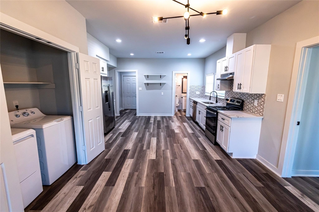 102 Marsden St - Photo 8