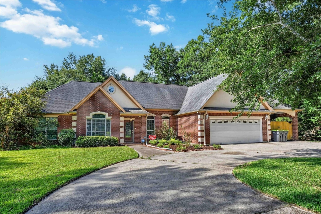 22962 Volga Drive - Photo 2