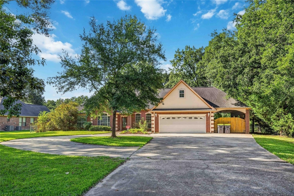22962 Volga Drive - Photo 0