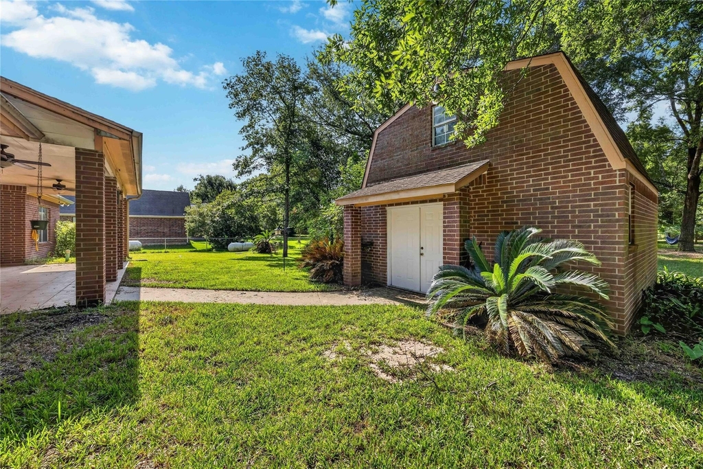 22962 Volga Drive - Photo 28