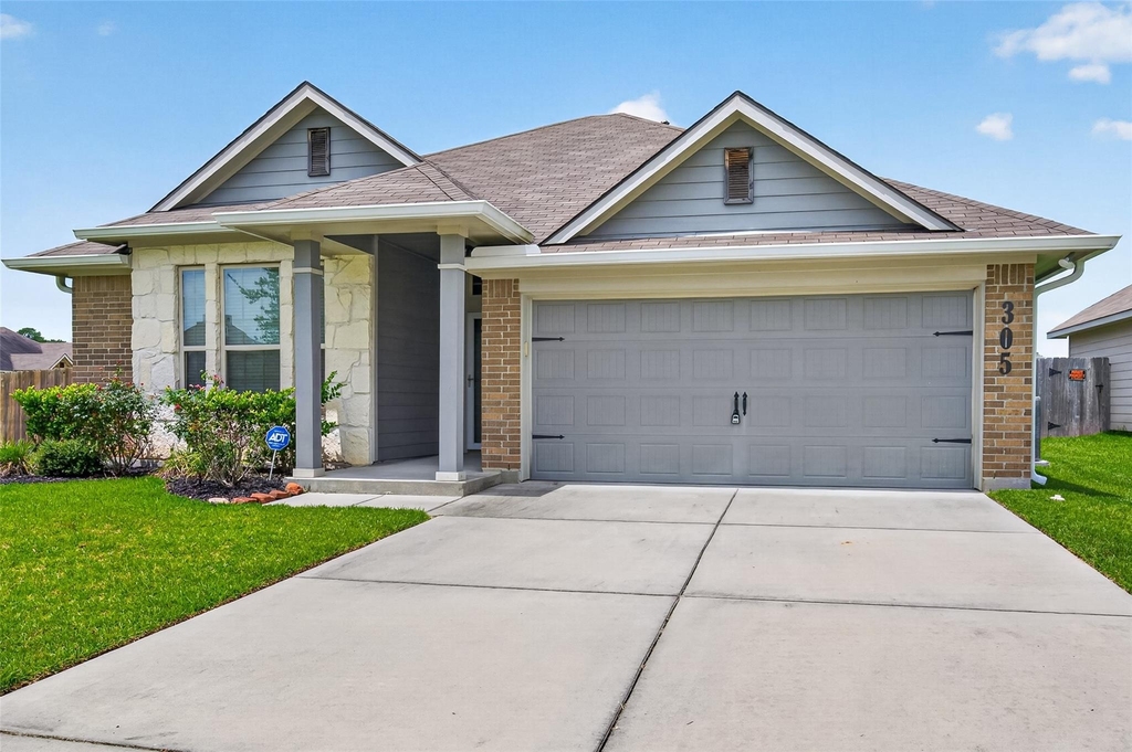 305 Brocks Court - Photo 2