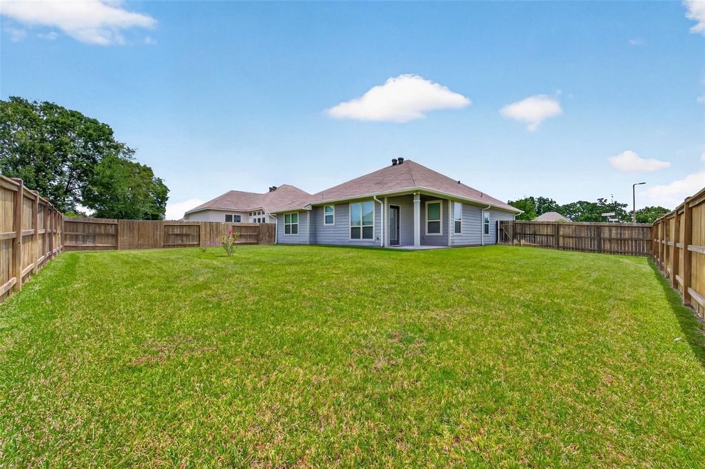 305 Brocks Court - Photo 31