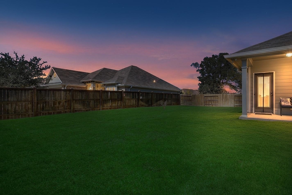 305 Brocks Court - Photo 34