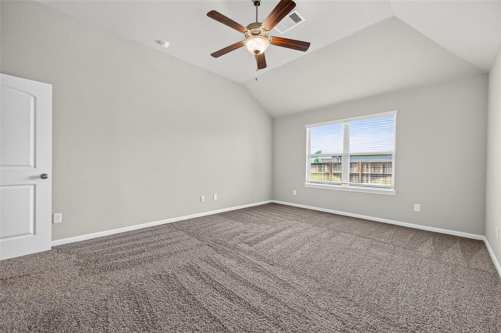 305 Brocks Court - Photo 21