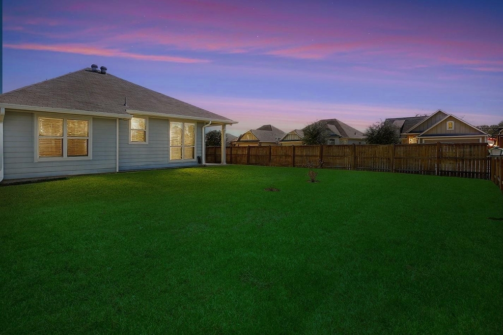305 Brocks Court - Photo 32