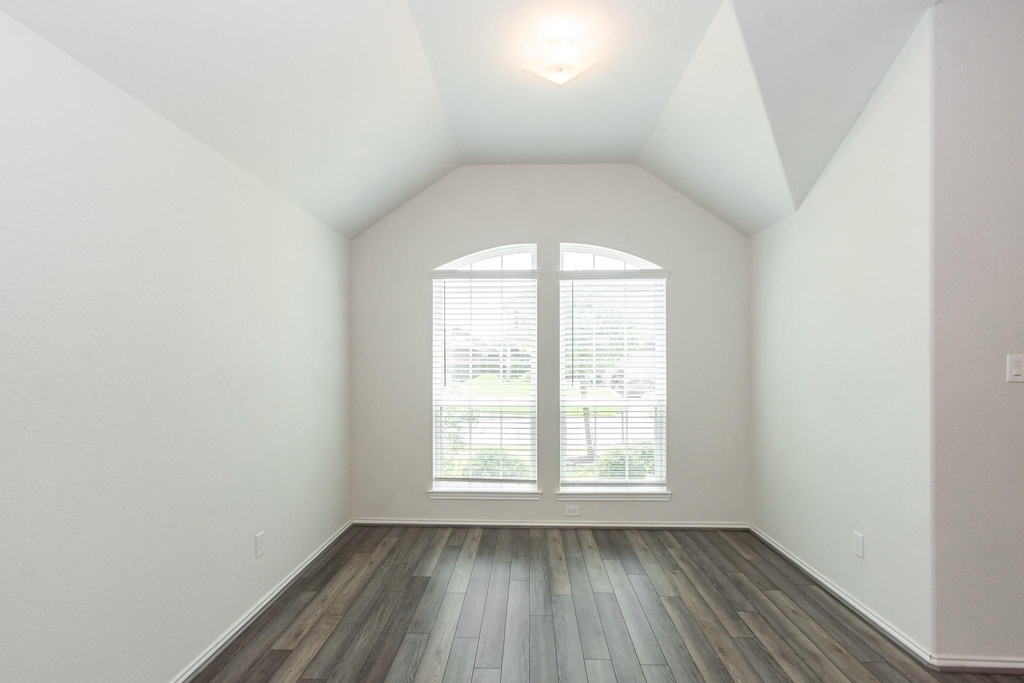 5186 Dry Hollow Drive - Photo 4