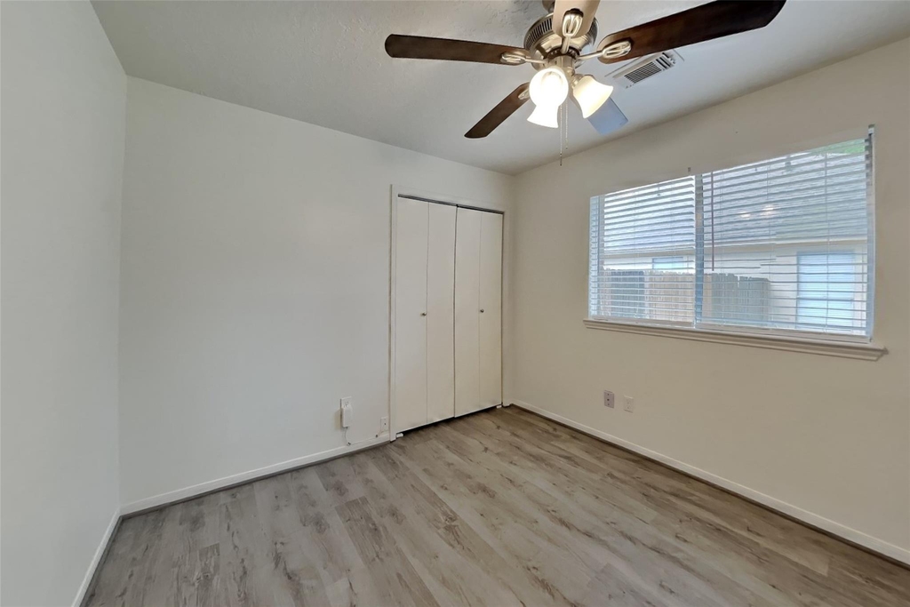 1915 Creston Drive - Photo 16