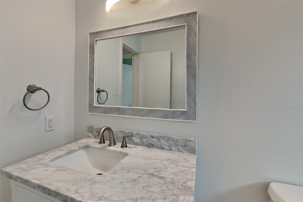 1915 Creston Drive - Photo 14