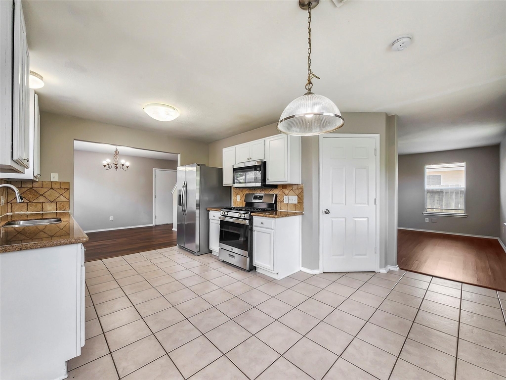 14007 Marners Court - Photo 8
