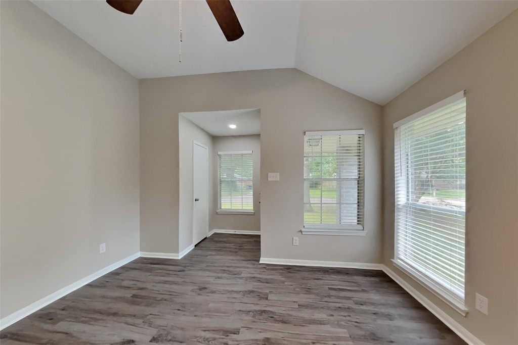 2222 Friarwood Trail - Photo 2