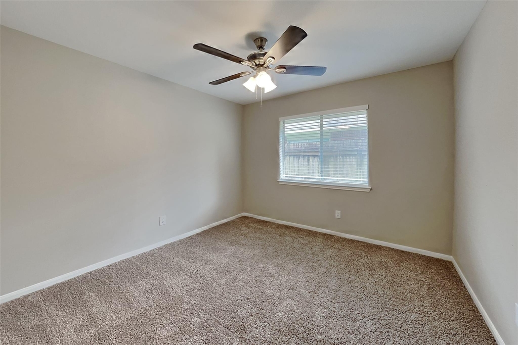 2222 Friarwood Trail - Photo 14