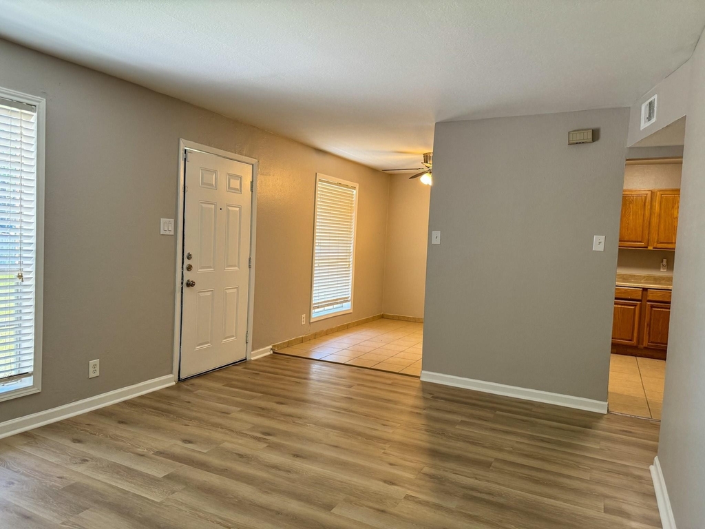 2102 5th Avenue N - Photo 0