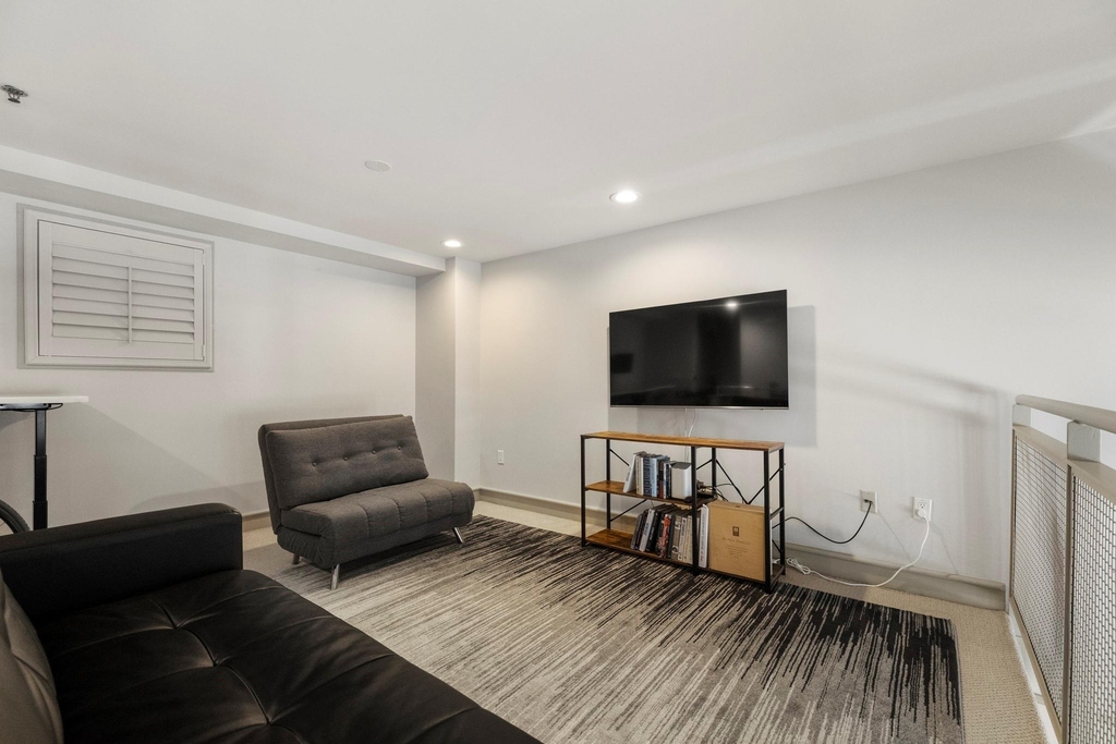 3311 Yupon Street - Photo 23