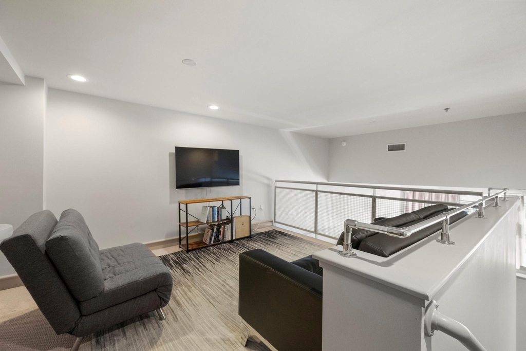 3311 Yupon Street - Photo 25
