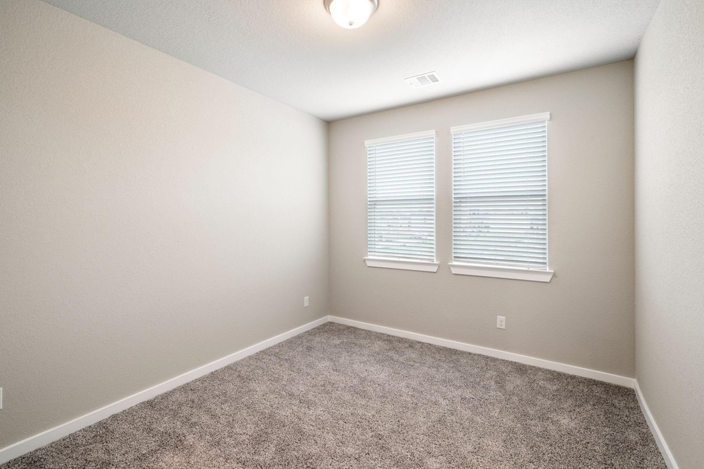 8209 Rising Stream Drive - Photo 33