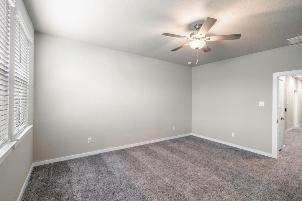 8209 Rising Stream Drive - Photo 23