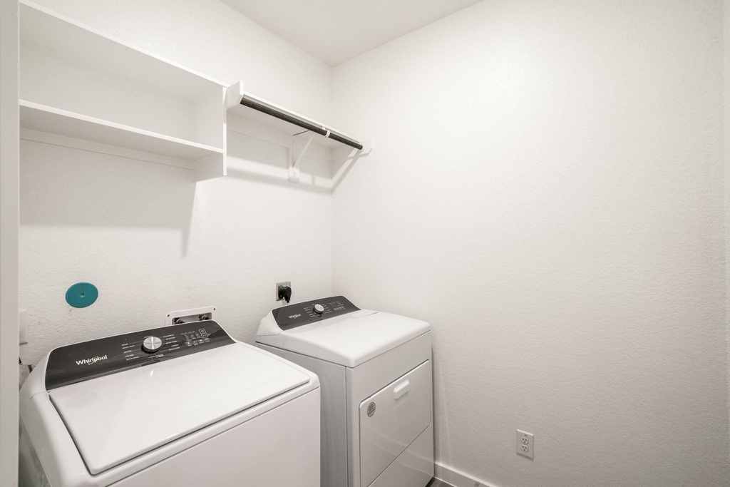 8209 Rising Stream Drive - Photo 29