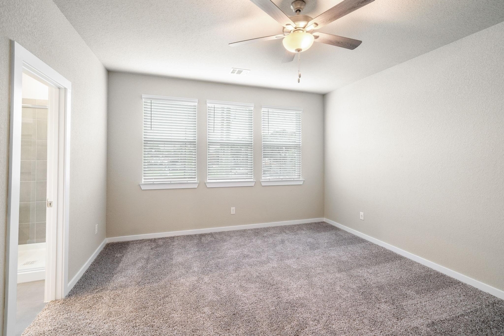 8209 Rising Stream Drive - Photo 20