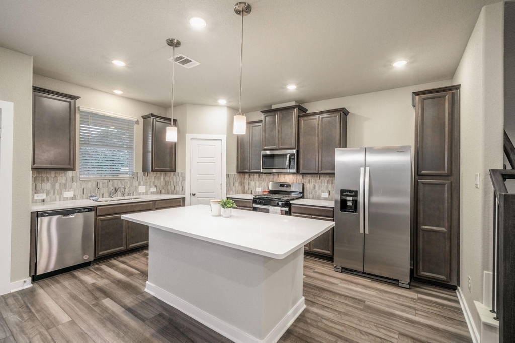8209 Rising Stream Drive - Photo 12