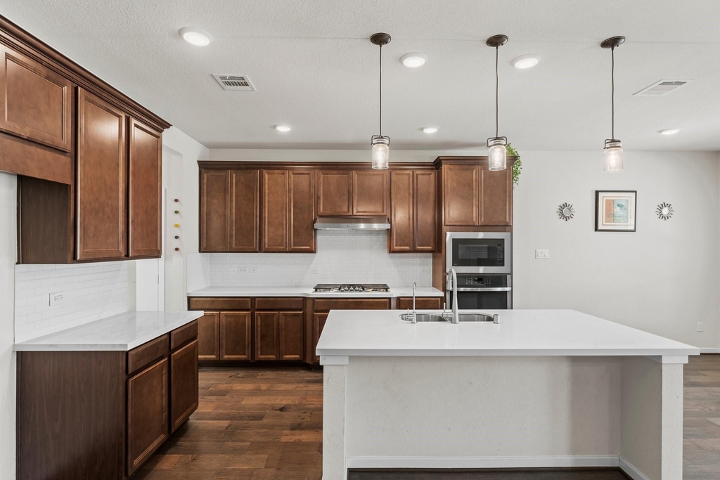 3850 Chapman Bluff Drive - Photo 8