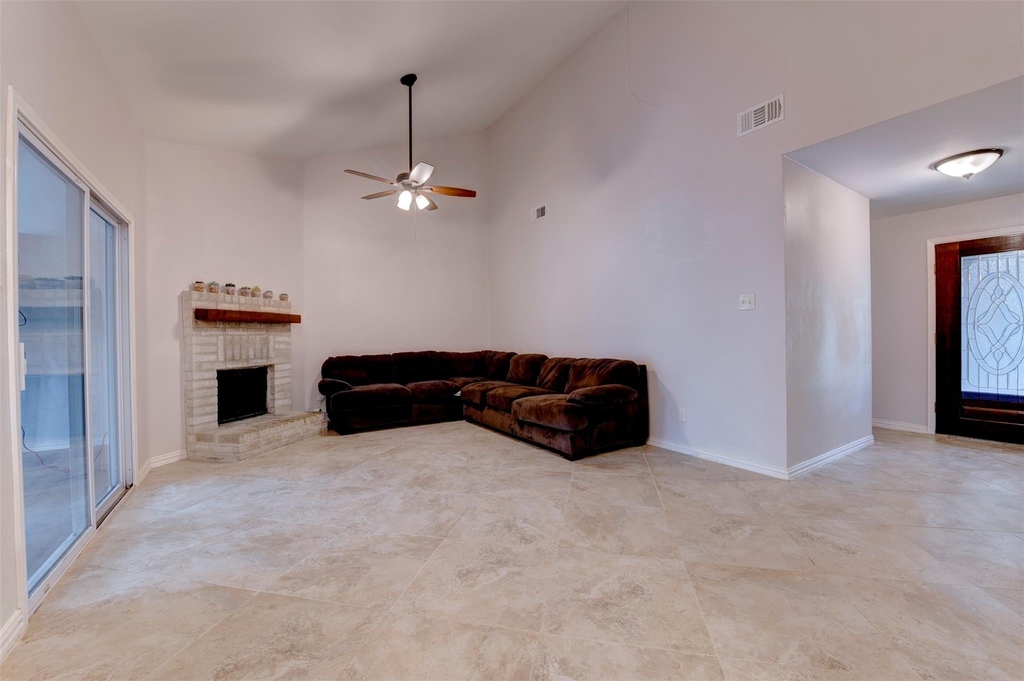 10703 Highland Woods Drive - Photo 14