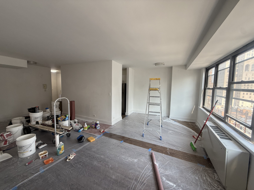 240 East 82nd Street - Photo 2